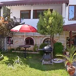 Katty Guest house 2*